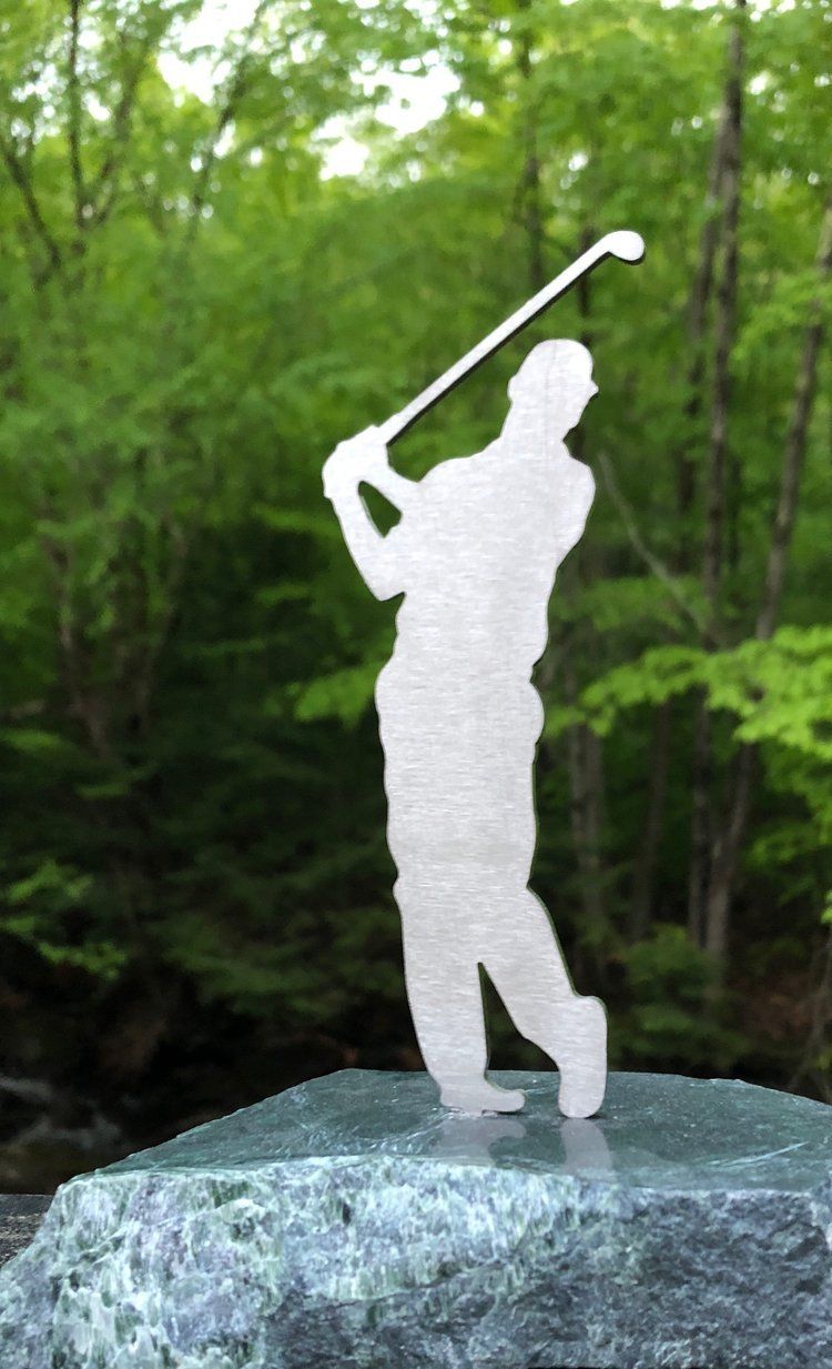 Vermont outdoor golfing sculpture decor