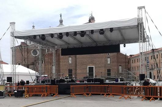 ATTREZZATURE PER MANIFESTAZIONI ED EVENTI