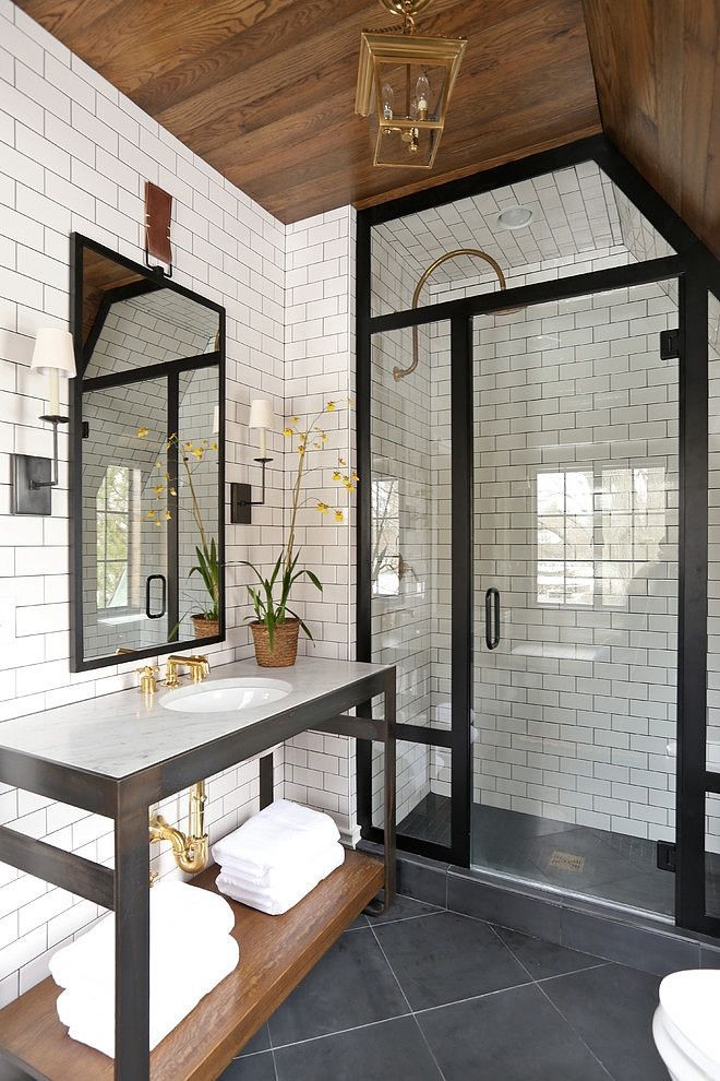 hero image shoer white tile