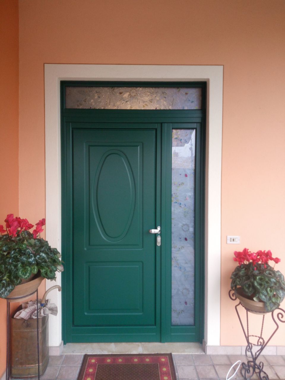 Portoncino d'ingresso verde