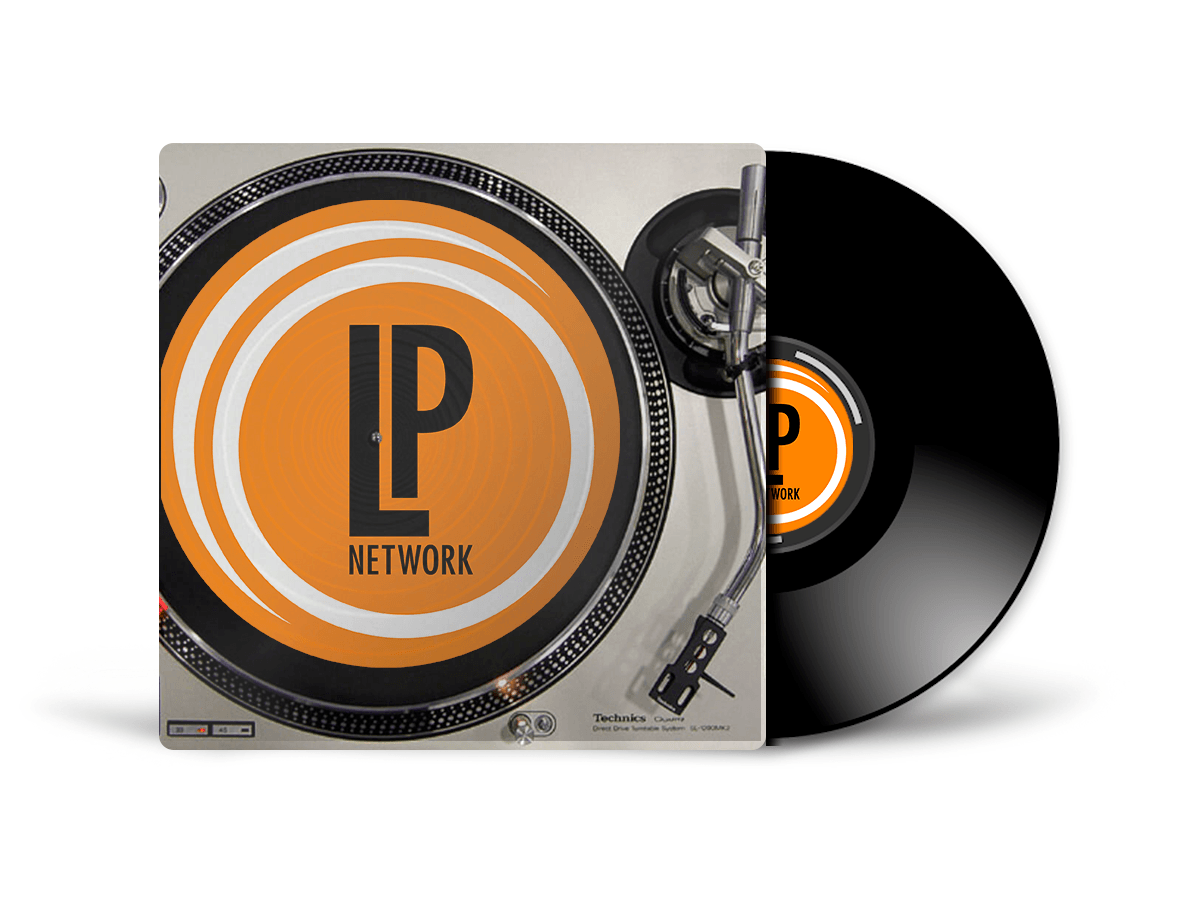 Un disco di rete LP viene riprodotto su un giradischi