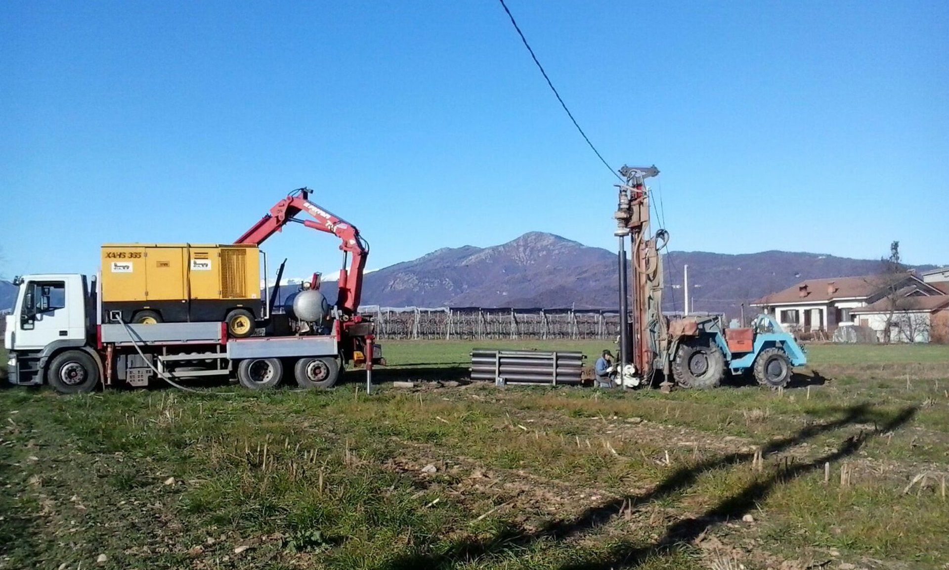 Impianto di perforazione della trivellazione dell'acqua montato trattore e camion montato gru
