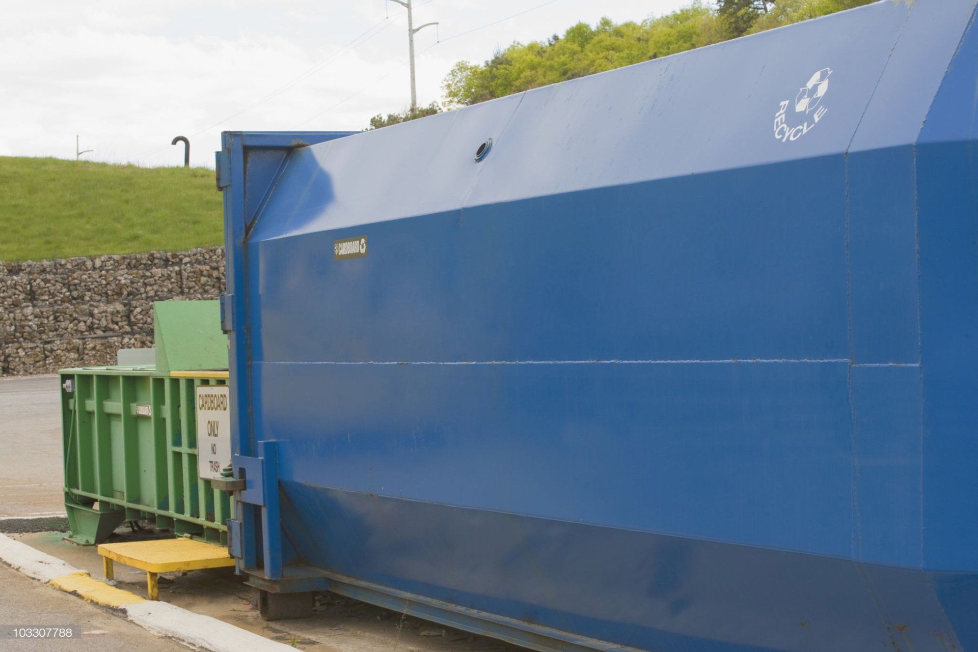 roll-off compactors