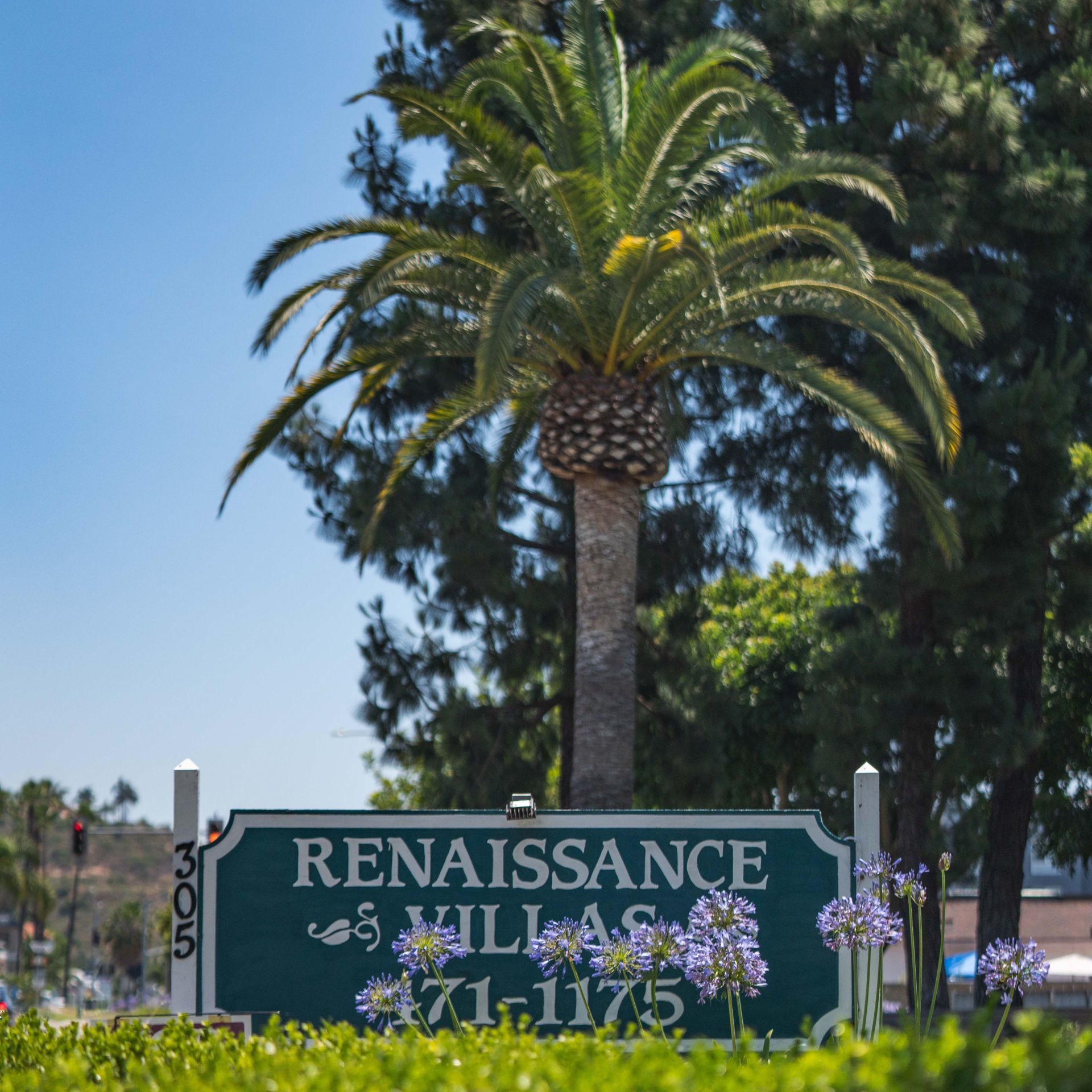 Renaissance Apartments Welcome Sign