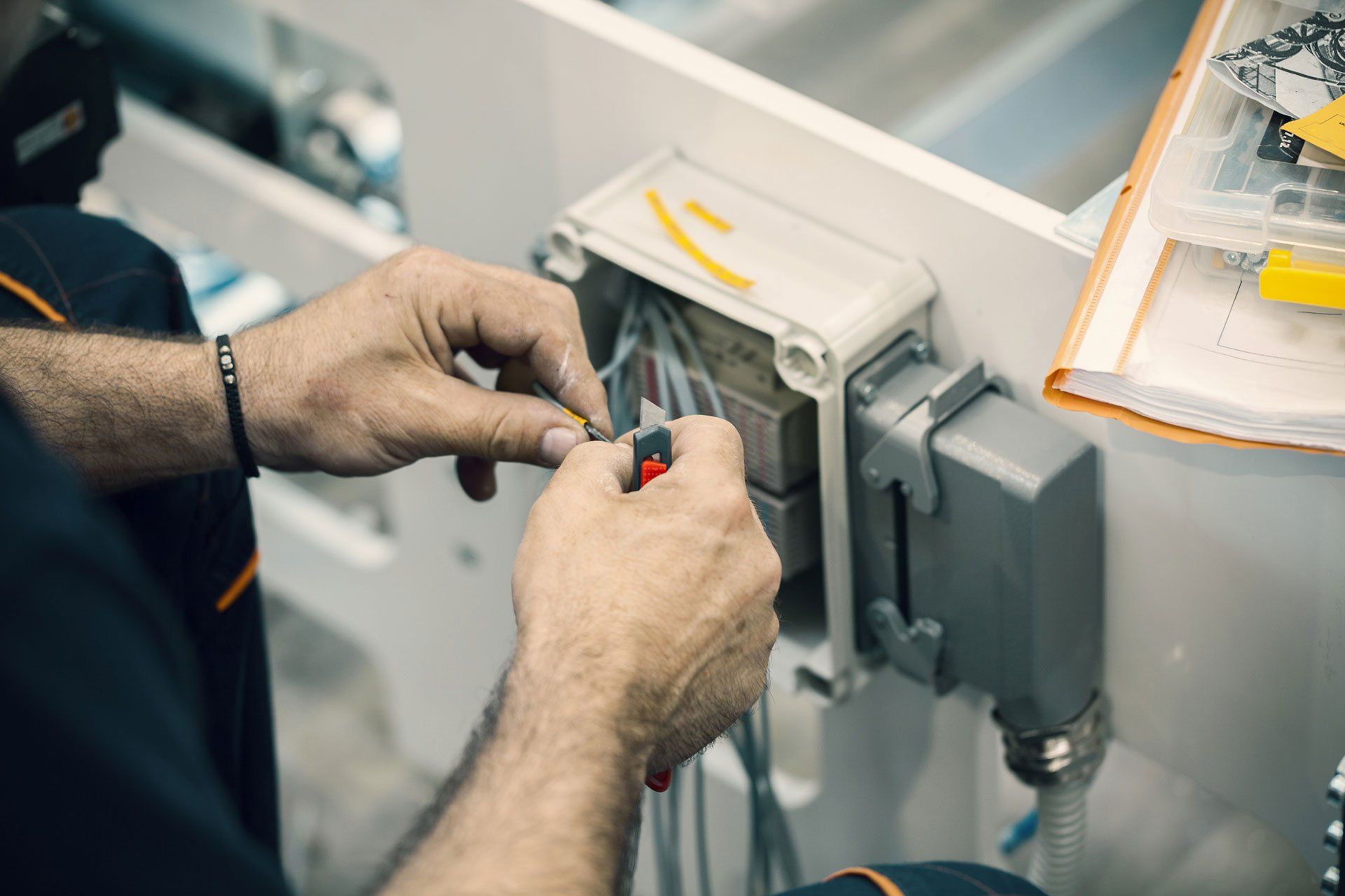 Electrician connecting wires