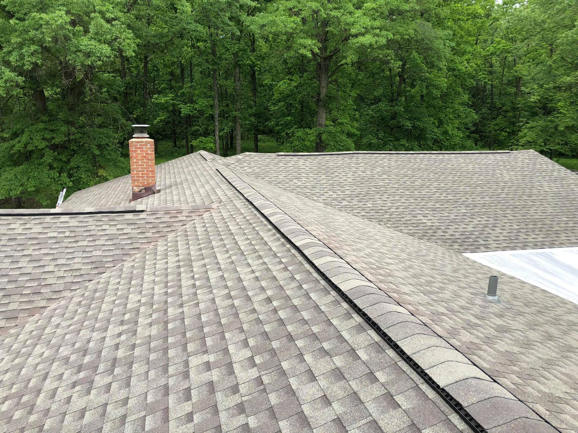new roof timberline close up