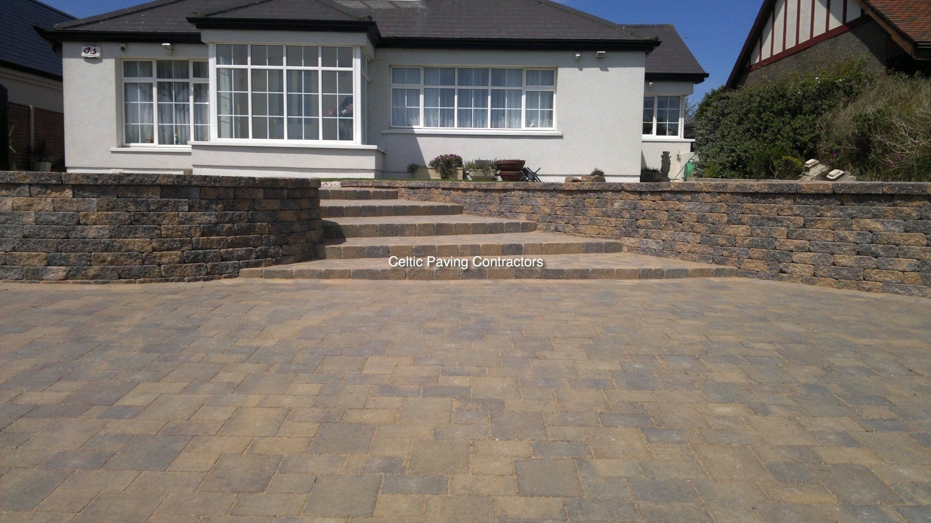 Roma paving