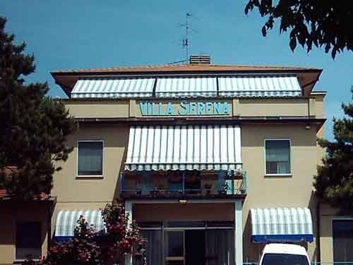 tende da sole per balcone di condominio  2