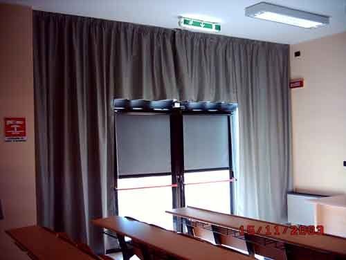 tende scure per aula universitaria 3