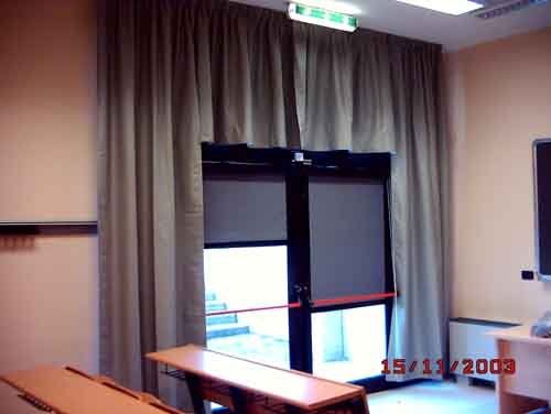 tende scure per aula universitaria 2