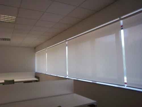 tende a caduta per aula di scuola