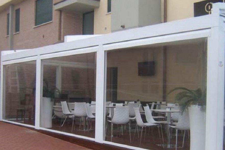 chiusura esterna per ristorante