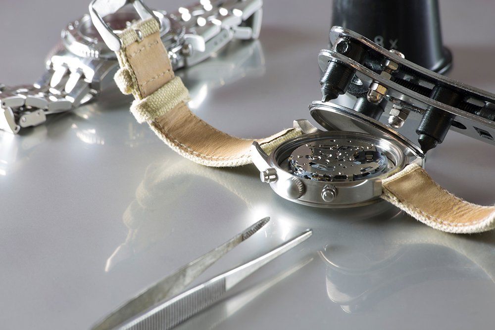 Watch Battery Replacement — Clearwater, FL — Patrick Day Jewelers Watch Battery Replacement — Clearwater, FL — Patrick Day Jewelers