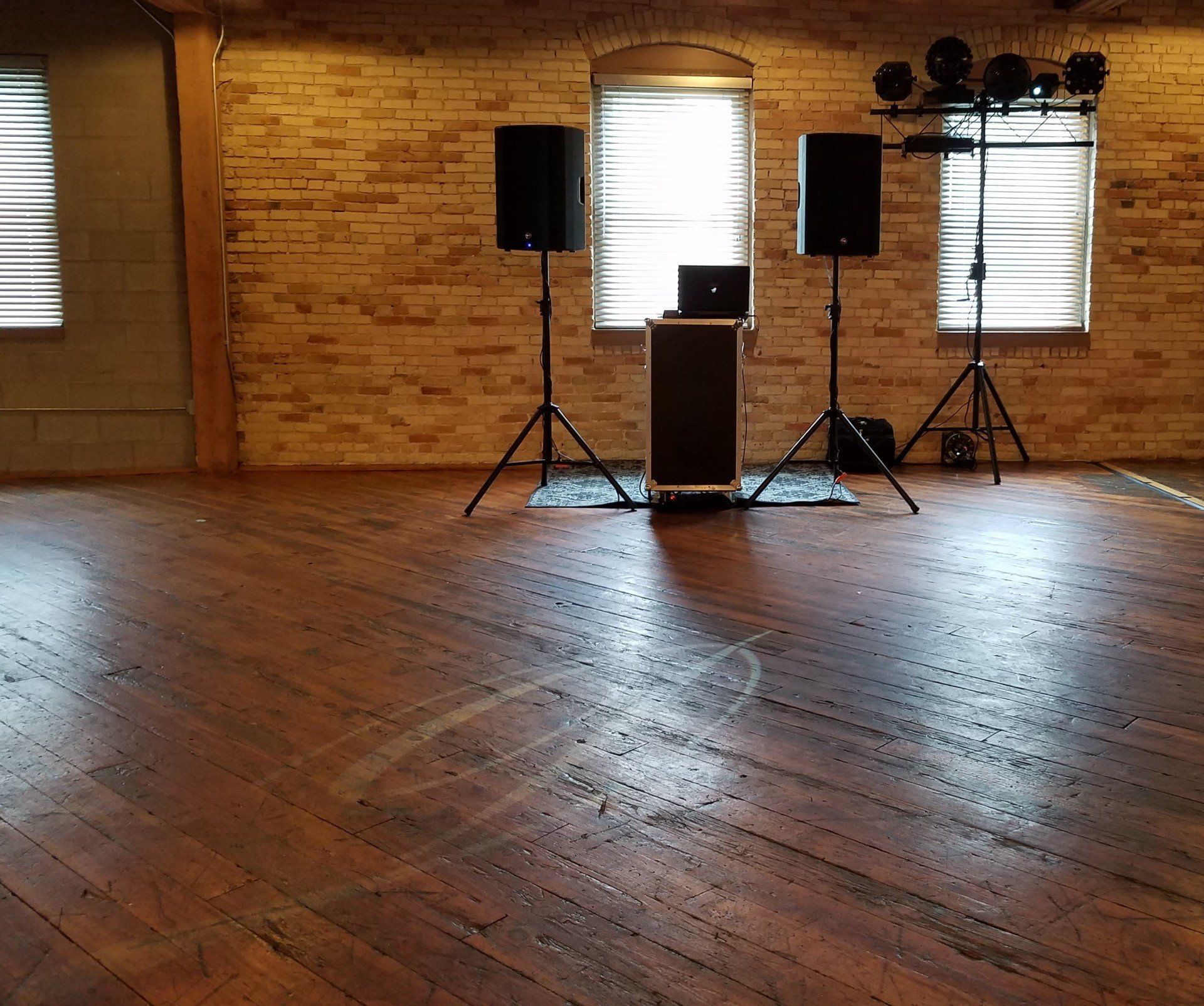 Large Sound System, 10' Lighting Truss, Holiday Decor