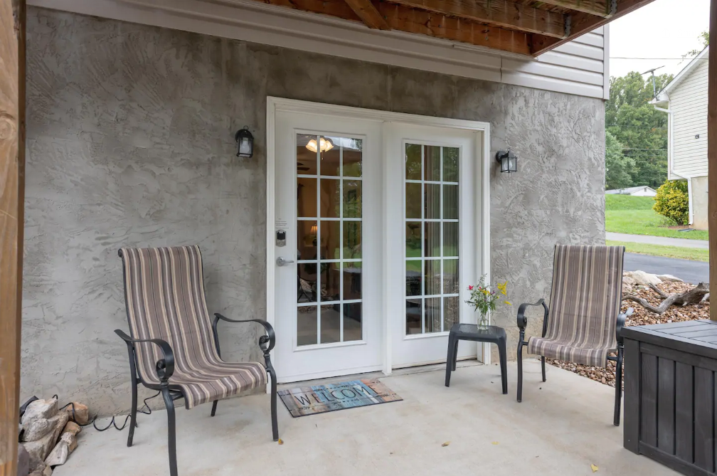 Nathan Mitchell - Johnson City, TN Airbnb Listing - Amenities - Hot Tub - Downstairs Back Porch
