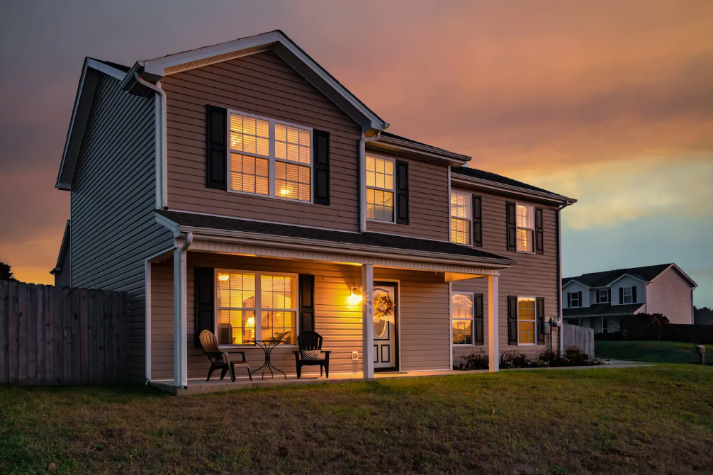 Nathan Mitchell - Bristol, TN Airbnb Rental Listing near Bristol Motor Speedway - Right Corner Front of House