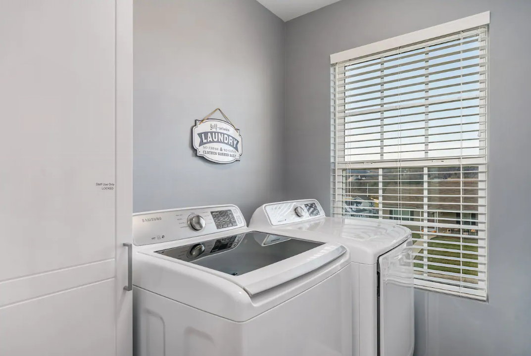 Nathan Mitchell - Bristol, TN Airbnb Rental Listing near Bristol Motor Speedway - Laundry Room