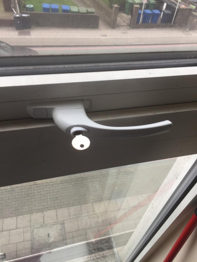 We replace window handles to UPVC windows in Dagenham and Romford. We supply and fit window and door handles to UPVC windows in Brentwood. We repair UPVC windows that do not open all the way in Dagenham. We can replace damaged window hinges and handles for any size window in Dagenham and Romford.