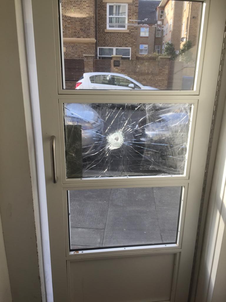 We replace window hinges in upminster and cranham. We repair UPVC windows in elm park. We remove old UPVC window hinges in barking and dagenham. We supply and fit glass for front entry doors. We also repair and replace UPVC locks and door handles.