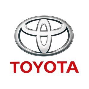 Logotipo de Toyota en color plateado sobre el nombre de la marca en rojo sobre un fondo blanco.
