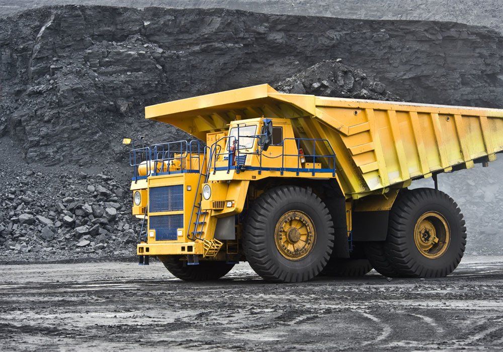 Cargo dump-body truck