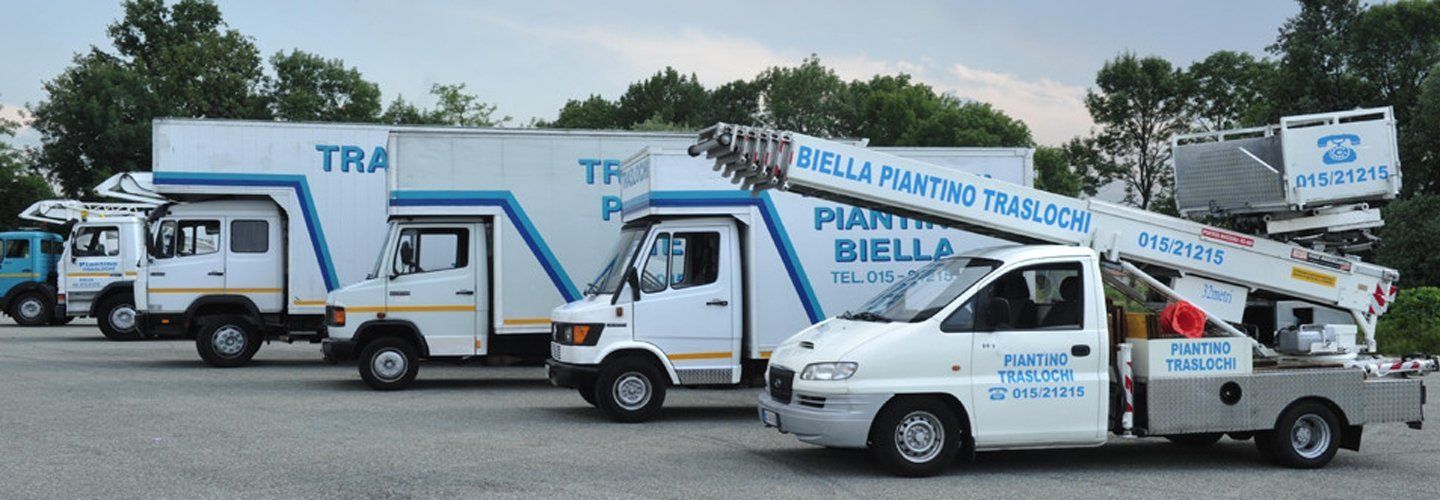 fila dei camion-marchio piantino traslochi
