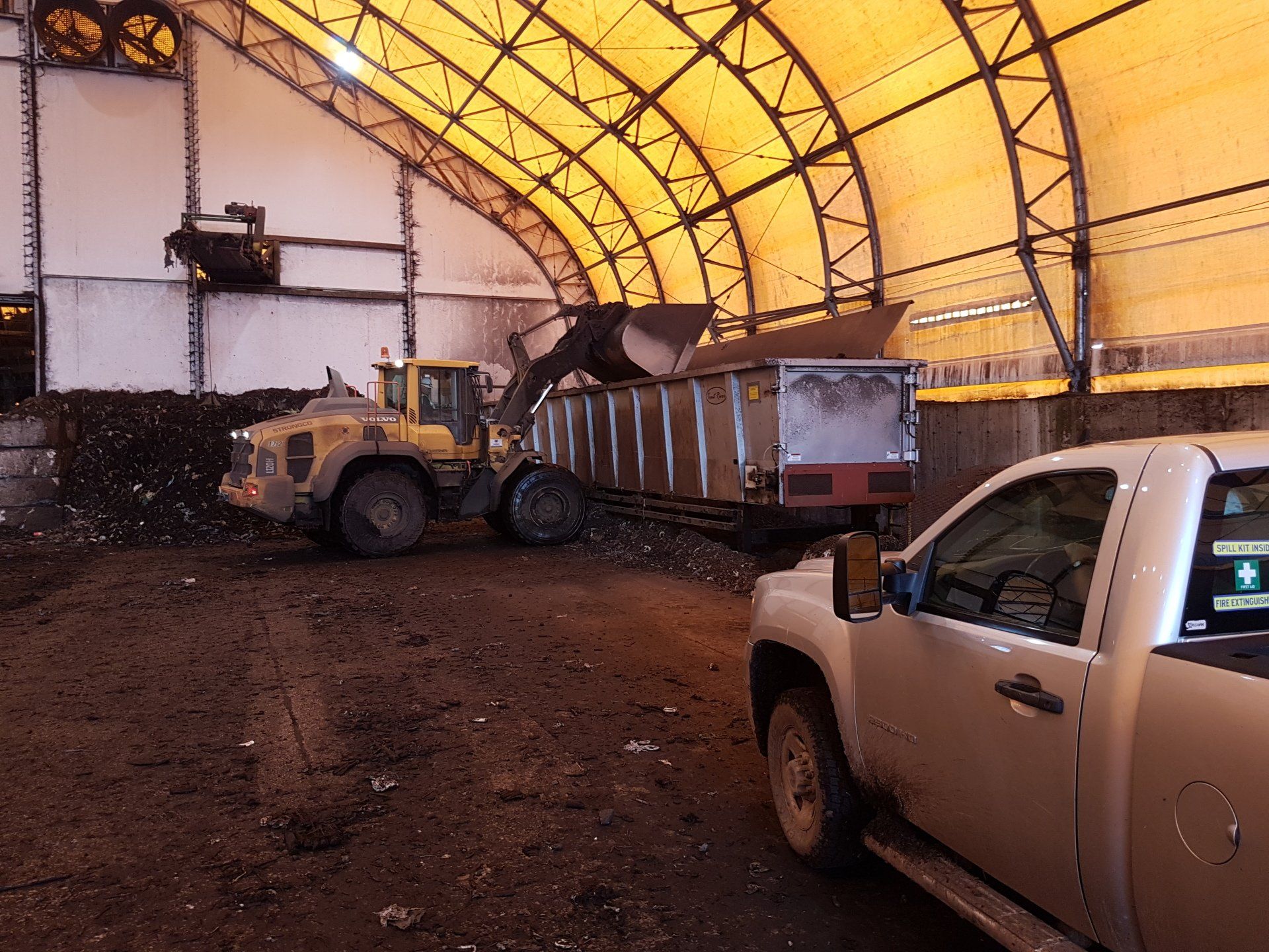 Trout River Industires Live Bottom Hopper Feeder