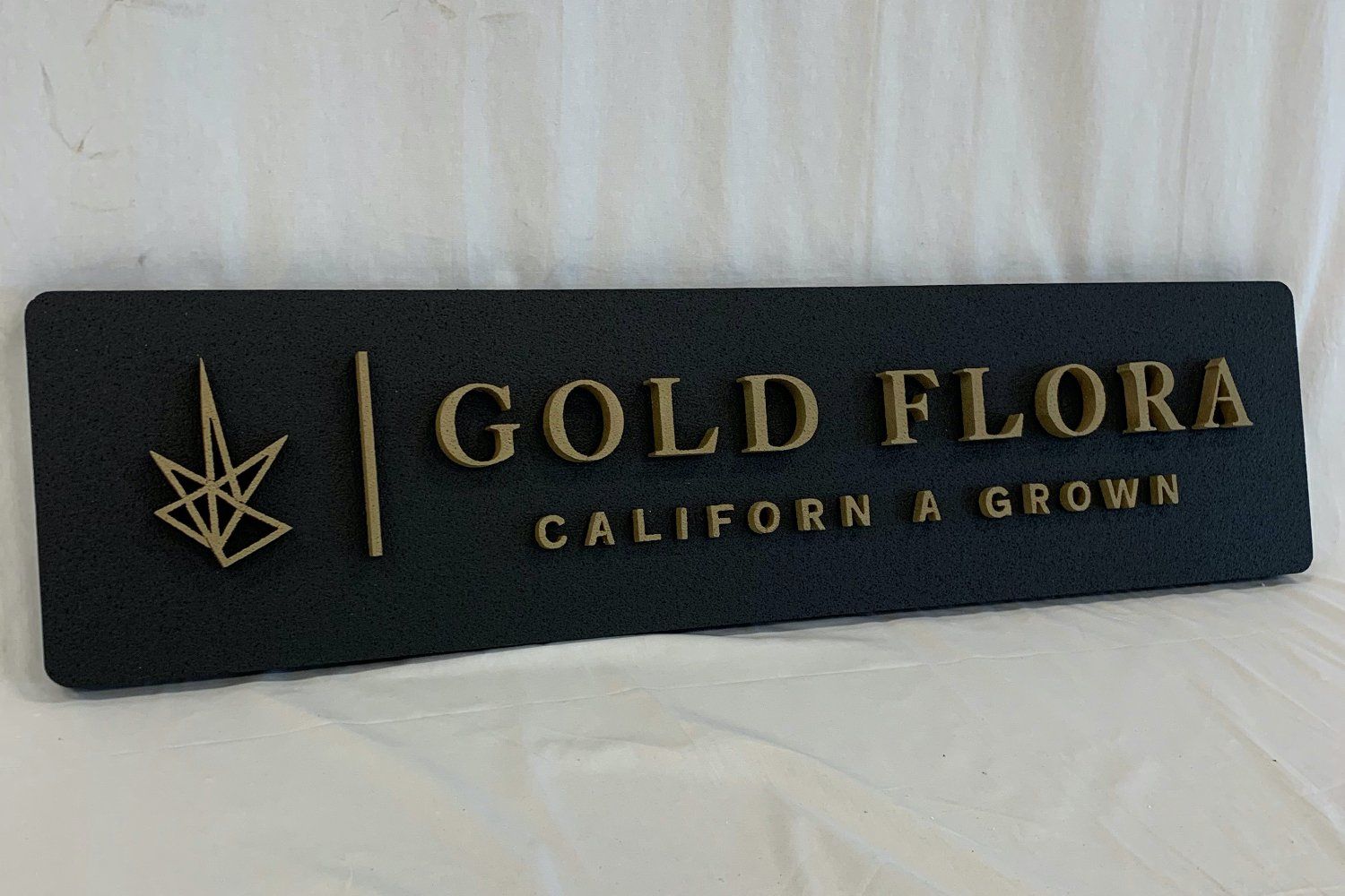 Interior Foam Sign Gold Flora