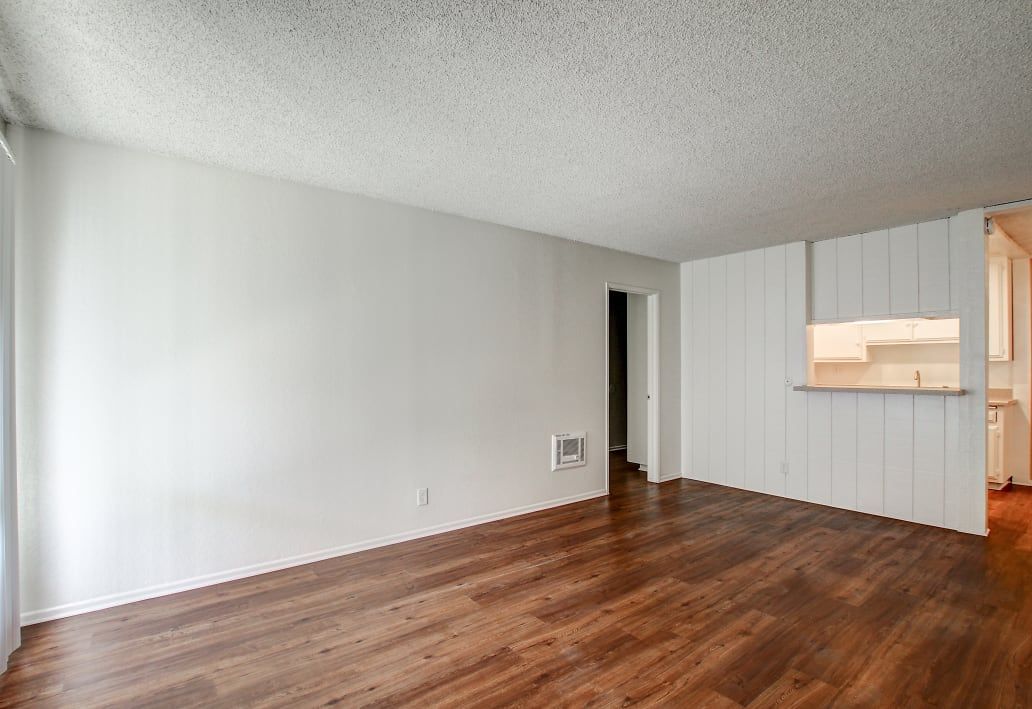 Bedroom | Pinewood Apartments
