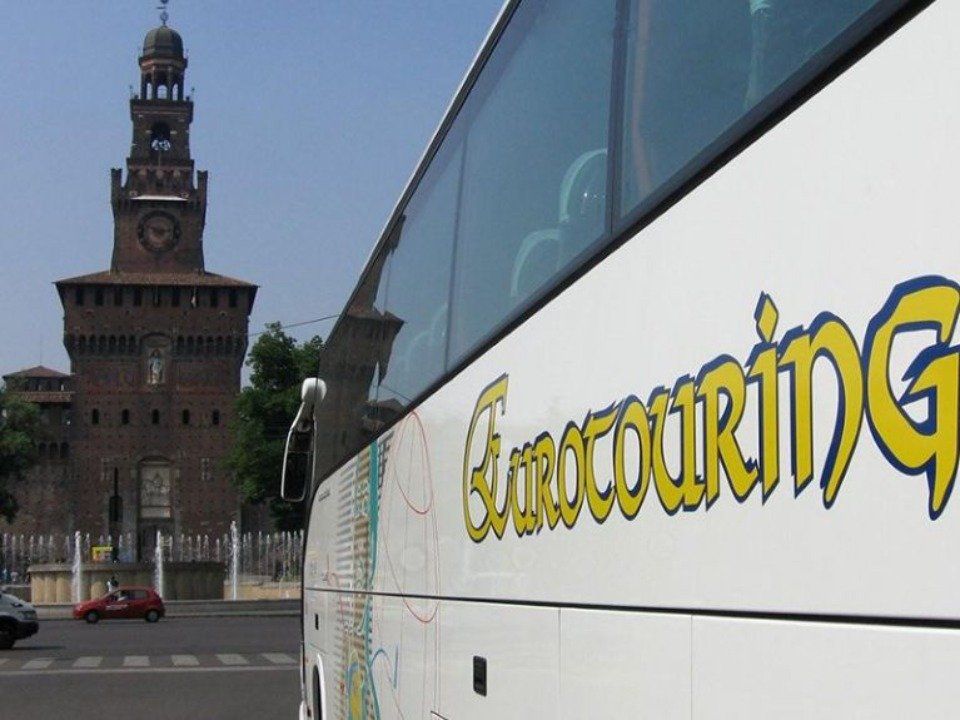 pullman durante una trasferta fuori città