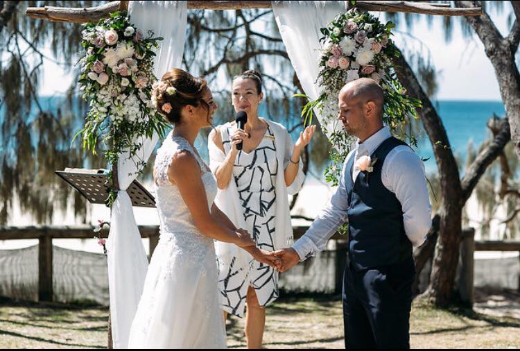 Budget wedding planning Noosa wedding Celebrant