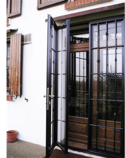 Porta con inferriata 2