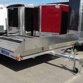location-remorque-motoneige-plateforme