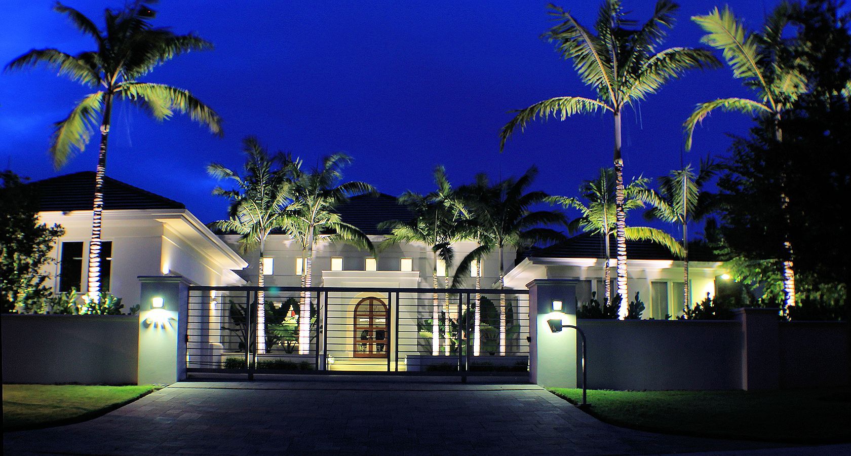 Architectural Lighting by Landscape Lighting of Miami