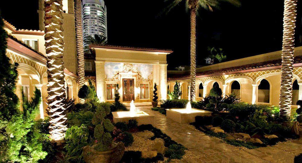 Architectural Lighting by Landscape Lighting of Miami