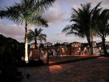 Lampscape Lighting by Lampscape Lighting of Miami