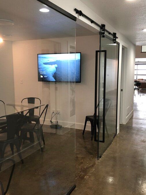 Commercial Glass Wall and Door — Aurora, CO — TNT Glass LLC