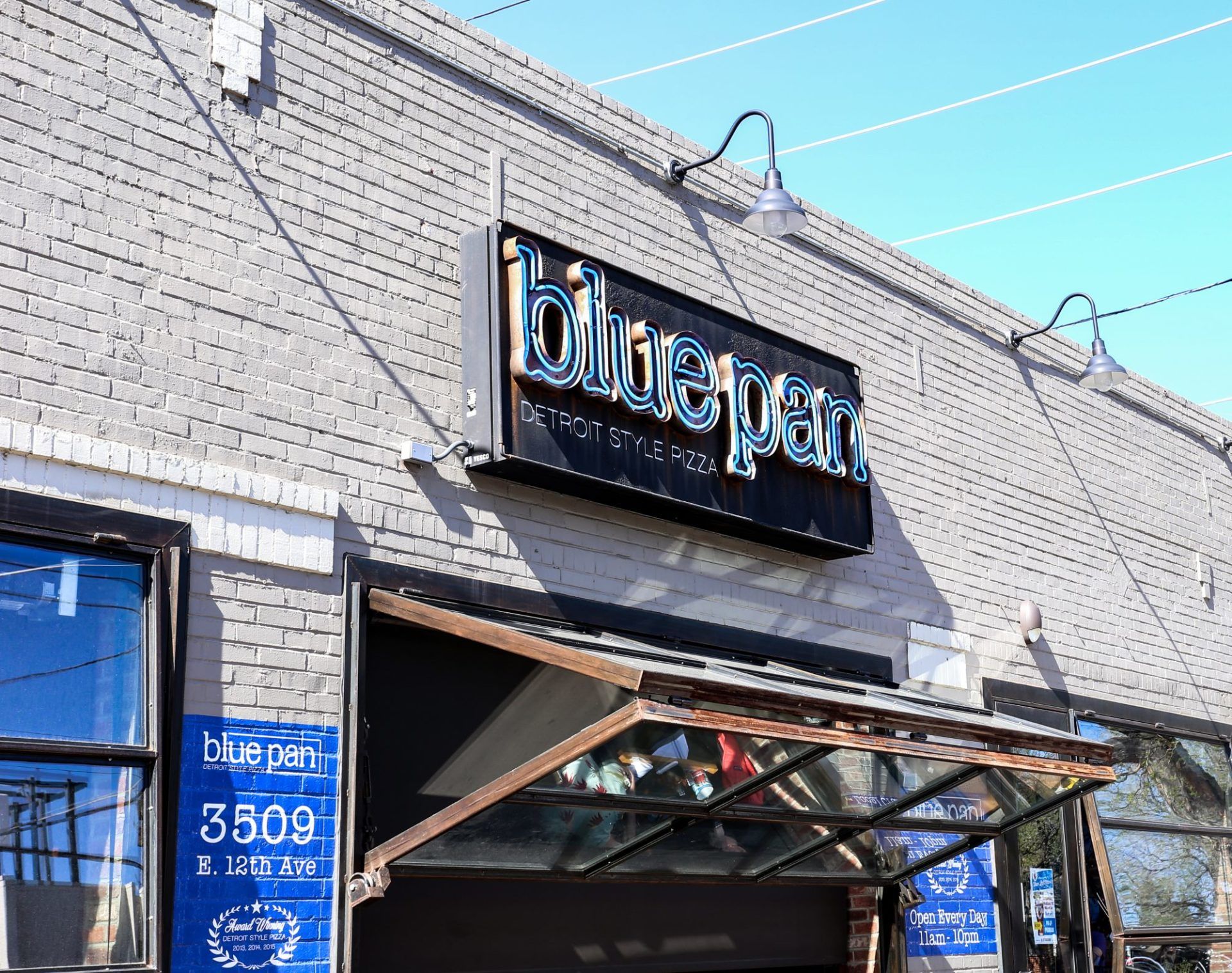 Commercial Blue Pan — Aurora, CO — TNT Glass LLC