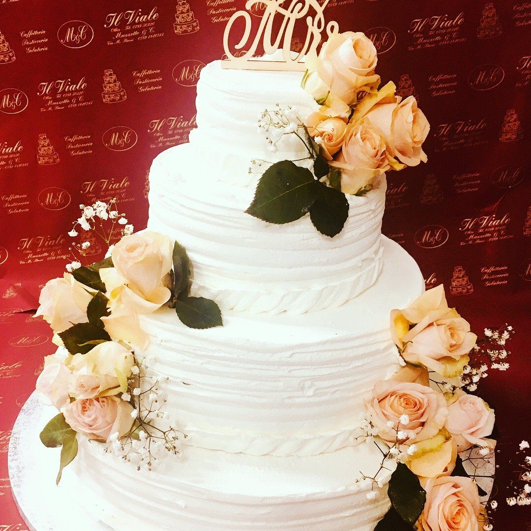 wedding cake with flowers
