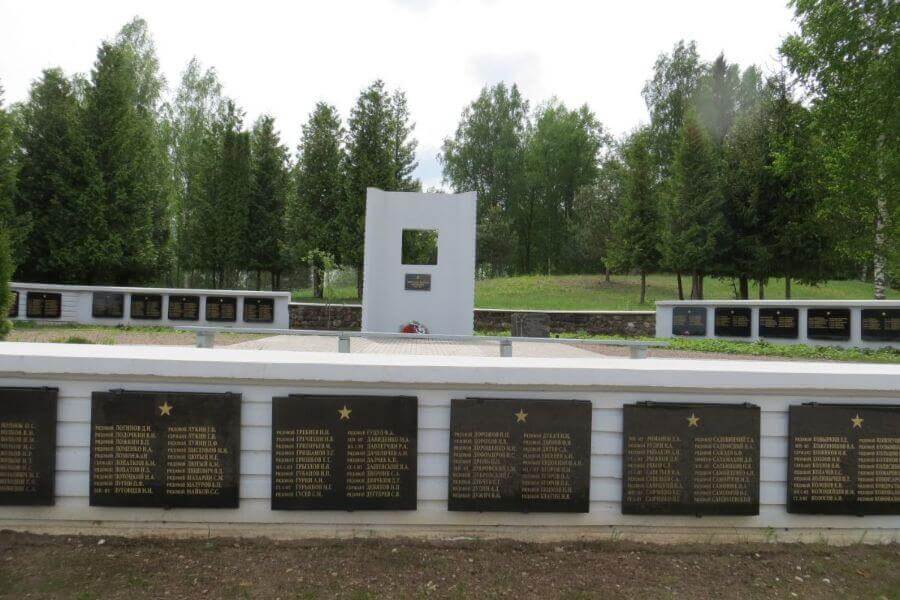 Memoriālie pieminekļu ansambļi