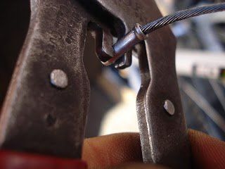 Crimp cable end