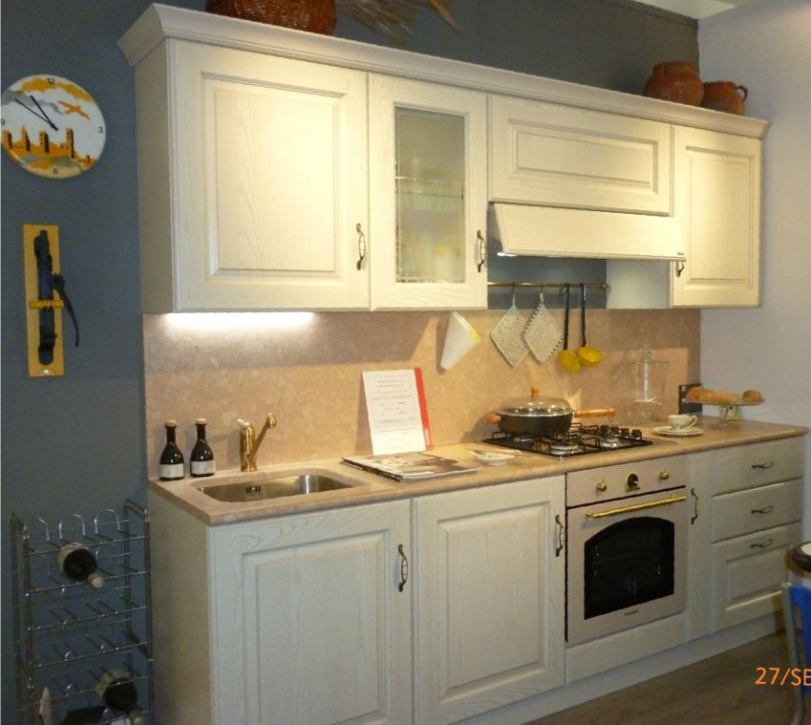 Cucina con mobili rustici