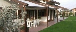 tenda da giardino con veranda