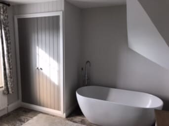 freestanding bath