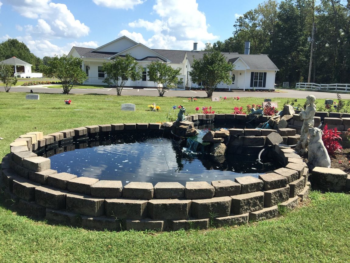 Dixie Memorial Pet Gardens 15