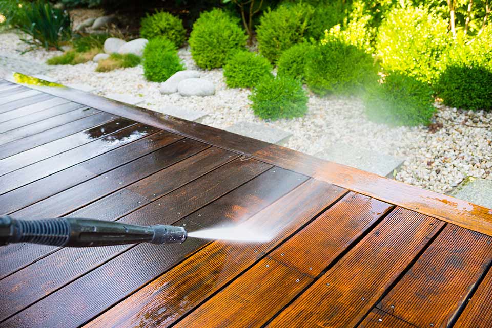 deck pressure cleaning