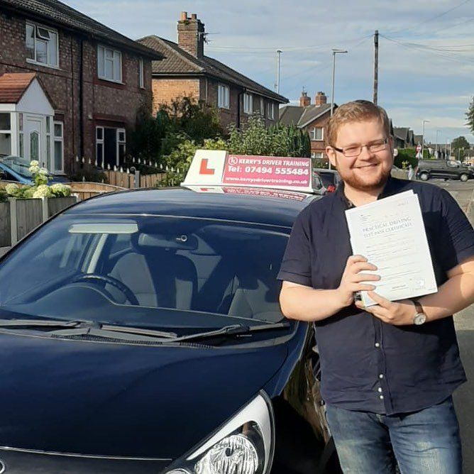 driving instructor warrington Kerrys driver training