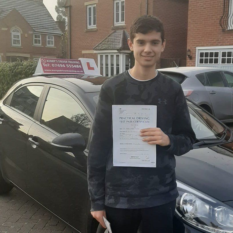driving instructor warrington Kerrys driver training