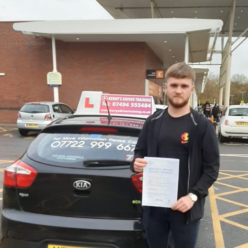 driving instructor warrington Kerrys driver training