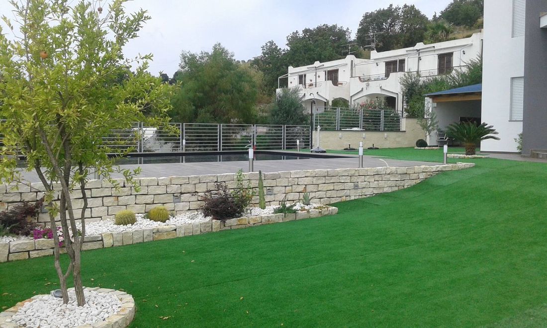 villino con giardino